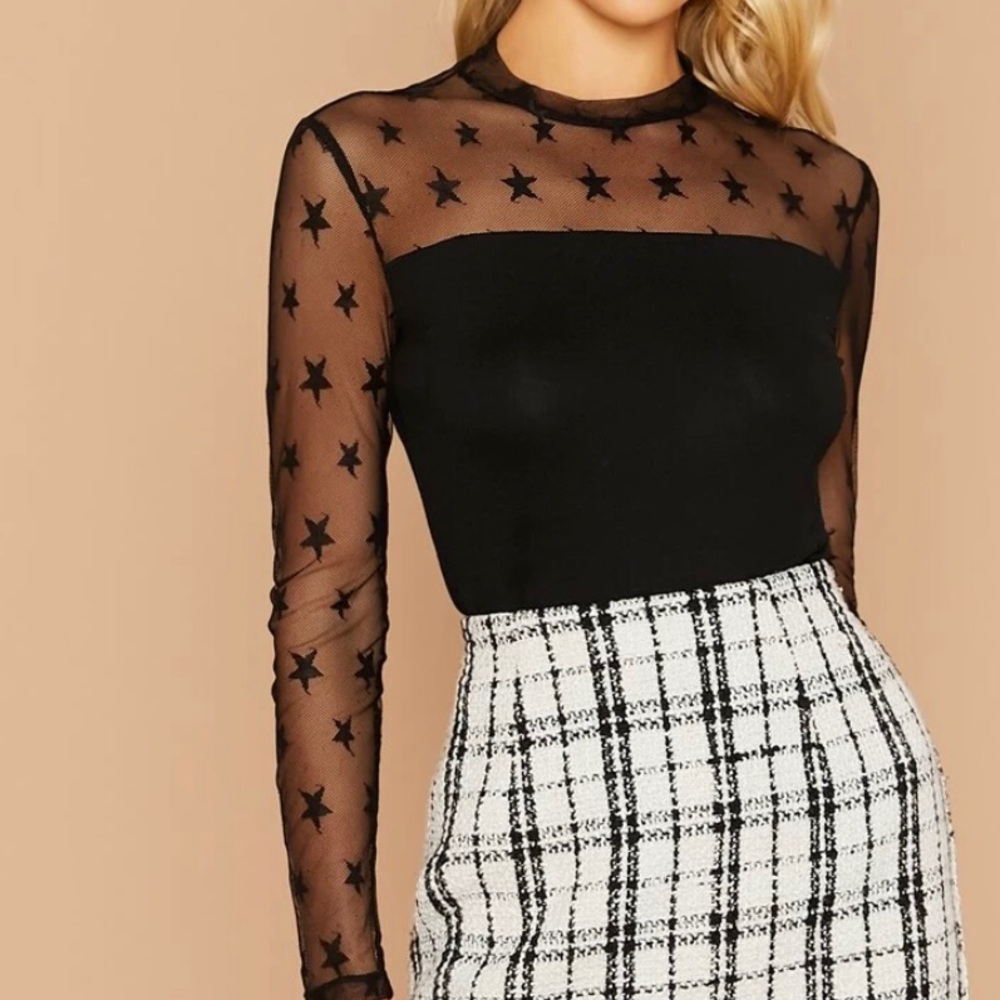 Mesh stars top